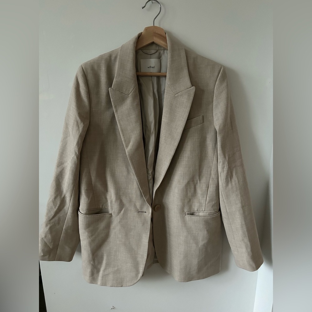 Aritzia Wilfred Flores blazer